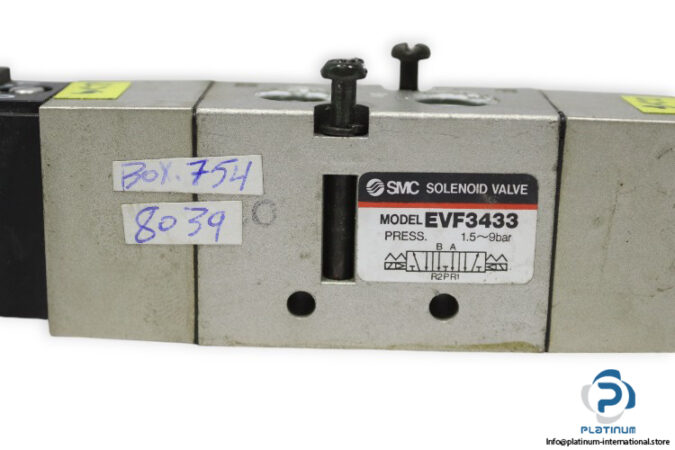 Smc-EVF3433-pneumatic-valve-(used)-2