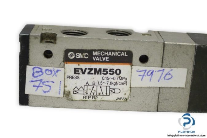 Smc-EVZM550-mechanical-valve-(used)-2