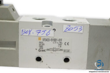 Smc-VF3433-5Y0D1-01F-double-solenoid-valve-(used)-1