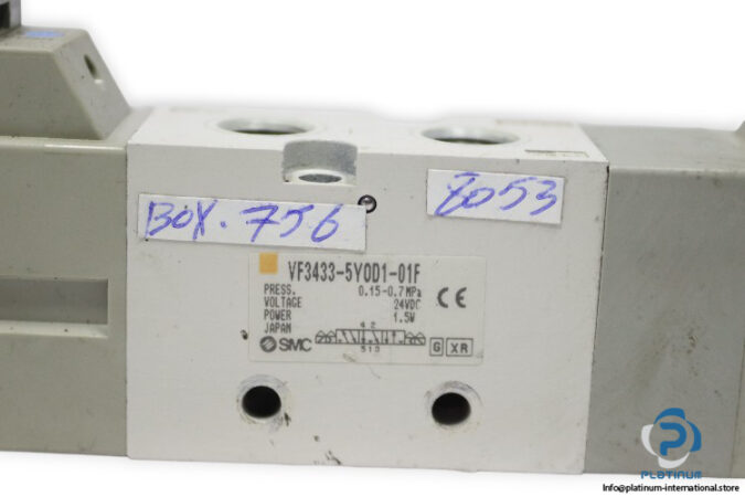 Smc-VF3433-5Y0D1-01F-double-solenoid-valve-(used)-1