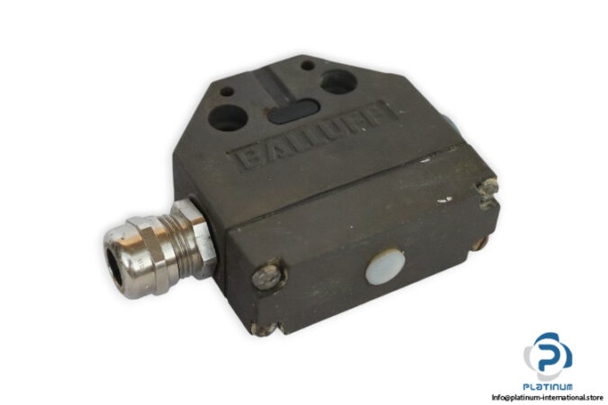 balluff-BNS-819-FD-60-101-FD-mechanical-cam-switch-(used)