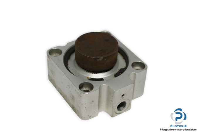 bosch-0-822-406-080-compact-cylinder-(used)