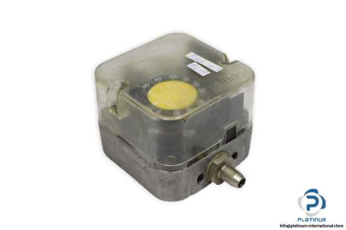 dungs-GW-50-A4-pressure-switch-400-mbar-(used)