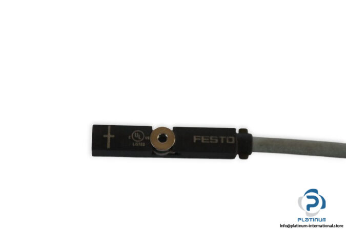 festo-SMT-8M-A-PS-24V-E-0.3-M8D-proximity-sensor-(used)-2