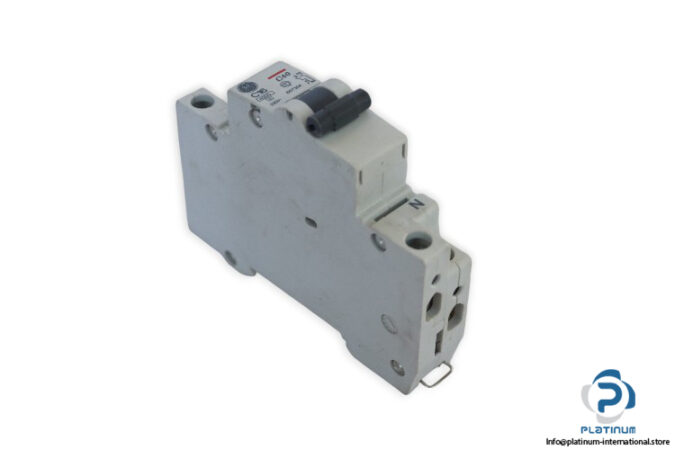 general-electric-C40-_-C16-circuit-breaker-(used)