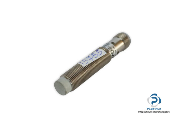 micro-detectors-AM1_CP-2H-inductive-proximity-sensor-(used)-5