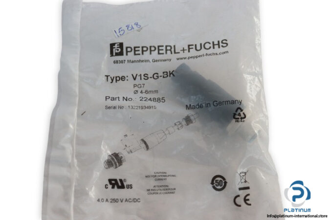 pepperl-fuchs-V1S-G-BK-male-connector-(new)-2