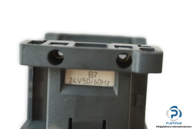 schneider-electric-LC1D18-contactor-(used)-2