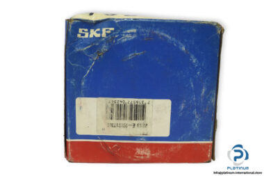 skf-2213-E-2RS1TN9-self-aligning-ball-bearing-(new)-(carton)