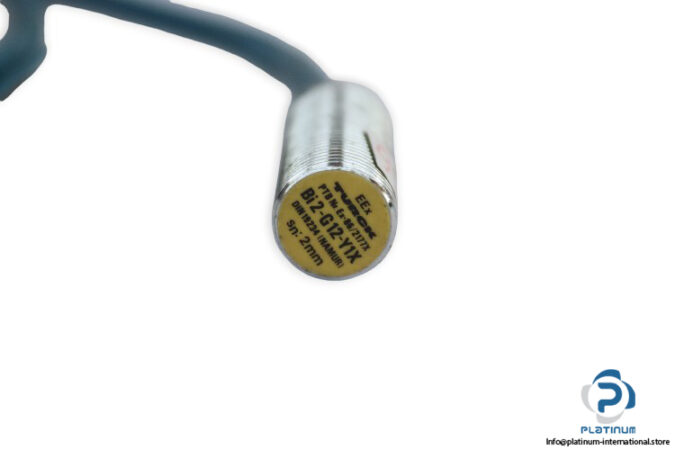 turck-BI2-G12-Y1X-inductive-sensor-(used)-2