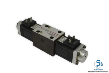 Atos-DHE-713_62-solenoid-operated-directional-valve-(used)