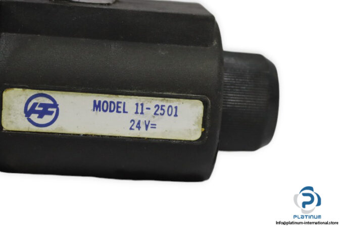 Hydrotechnik-frutigen-DG3VP-3-102A-VM-UH-10-solenoid-operated-directional-valve-(used)-2