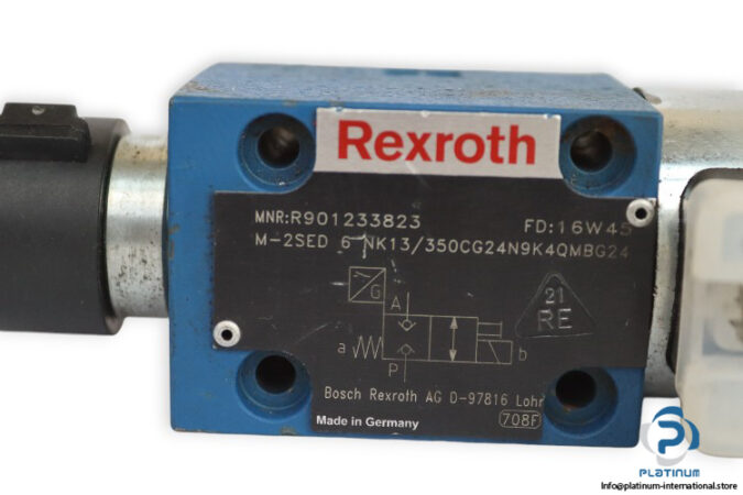 Rexroth-R901233823-solenoid-operated-directional-valve-(used)-1