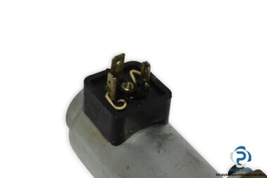 Sandretto-80036930-hydraulic-valve-(used)-1