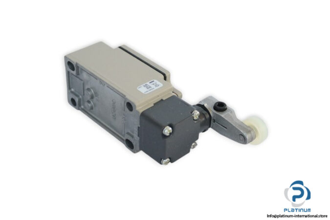 omron-D4B-4A11N-limit-switch-(New)-2