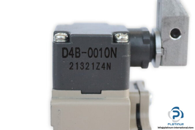 omron-D4B-4A11N-limit-switch-(New)-4