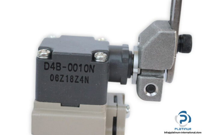 omron-D4B-4A16N-limit-switch-(New)-3