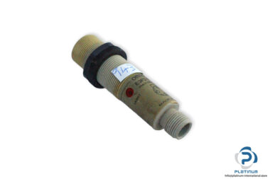 omron-E3F2-DS10C4-P1-inductive-reflective-sensor-(Used)