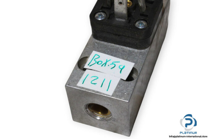 rexroth-R412010713-Pressure-switch-used-3