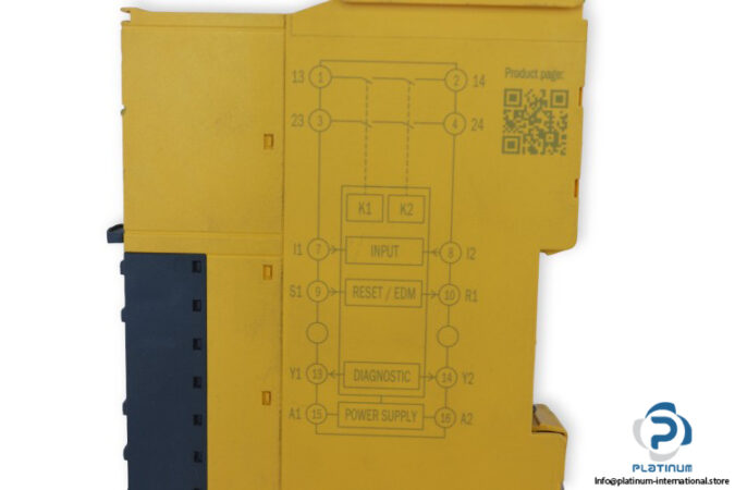 sick-RLY3-OSSD200-safety-relay-(Used)-2