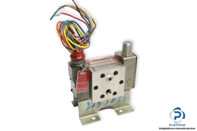 sor-103AD-EG805-N4-C1A-TT-differential-pressure-switch-used