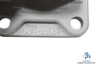 univer-KF-11050S-articulated-male-rear-hinge-(new)-1