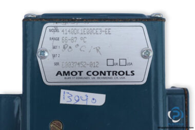 amot-controls-4140D1E00CE3-EE-single-step-temperature-switch-(New)-1