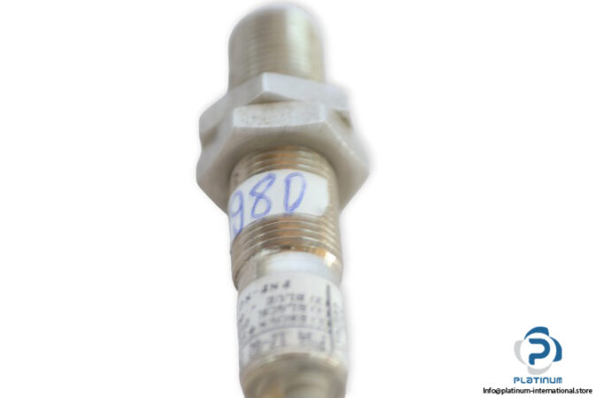 ep-PMA-12-02-PC1-inductive-proximity-sensor-(Used)-4