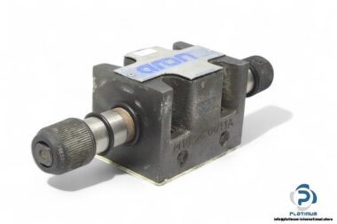 Aron-AD5E04C-2-solenoid-operated-directional-valve(used)