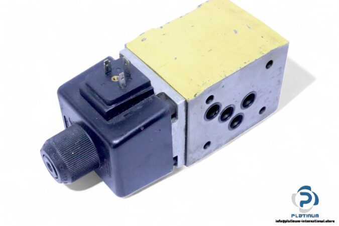 Fp-hydraulique-HDE-2J3AHC2-9979-solenoid-operated-directional-valve(used)-1