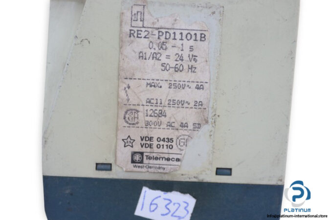 telemecanique-RE2-PD1101B-time-delay-relay-(Used)-2