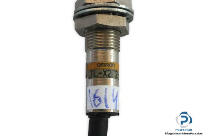 omron-TL-X2F2-E3-inductive-sensor(new)-2