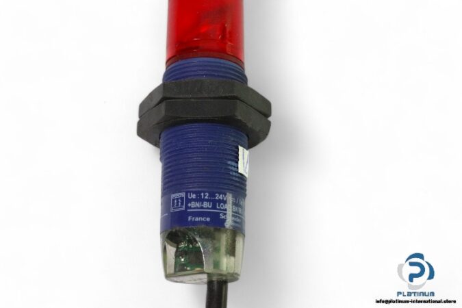 telemecanique-XUB9APAWL2-photoelectric-sensor(used)-2