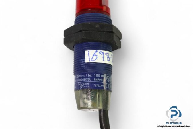 telemecanique-XUB9APAWL2-photoelectric-sensor(used)-4