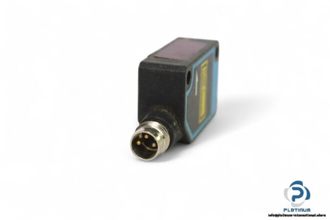 sick-WL100L-F2131-photoelectric-retro-reflective-sensor(used)-1