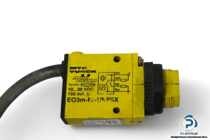 turck-EO3M-MI-UNP6X-photoelectric-sensor(used)-1