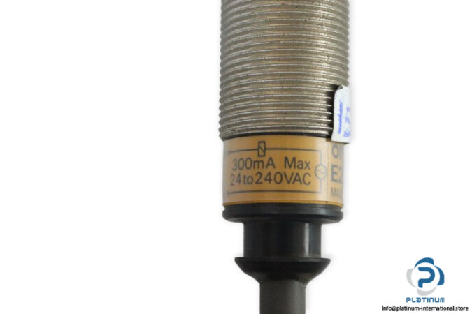 omron-E2E-X5Y1-G-inductive-sensor-(new)-6