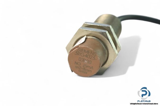 siemens-3RG4023-0JB00-inductive-proximity-sensor-(Used)-2