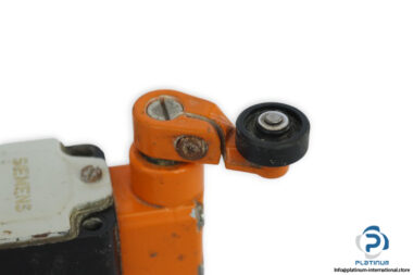 siemens-3SE3-120-1G-safety-position-switch-(Used)-1