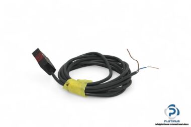 omron-E3S-AT61-L-photoelectric-sensor-(used)