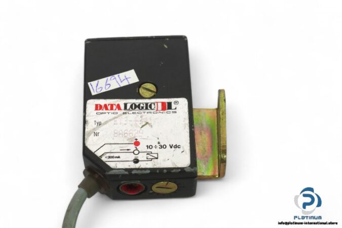 datalogic-ET3-1341-universal-midi-sensor-(used)-2