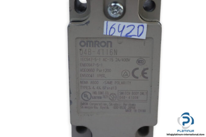 omron-D4B-4116N-limit-switch-(used)-2