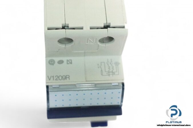 gewiss-GW-94007-residual-current-circuit-breaker-(New)-3