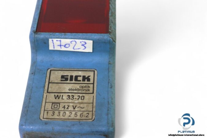 sick-WL33-70-photoelectric-proximity-sensor(used)-2