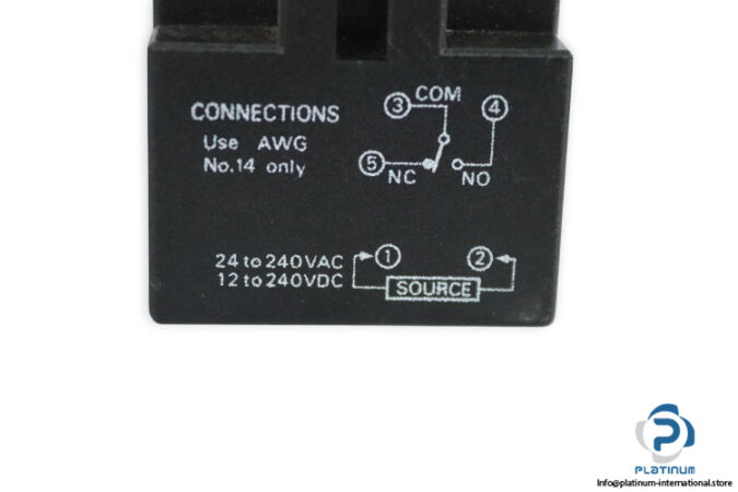 omron-E3B2-D2M4-G-photoelectric-sensor(new)-2