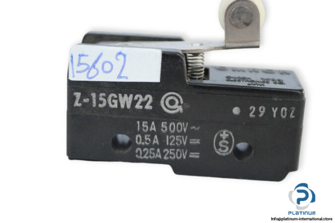 omron-Z-15GW22-basic-switch-(used)-1