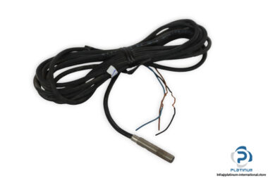 telemecanique-XS1-N05PA311-inductive-proximity-sensor-(new)