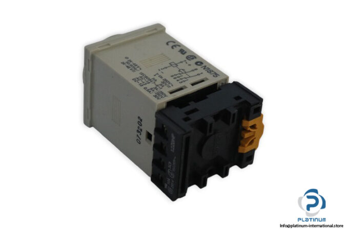 omron-H3CR-A8E-solid-state-multi-functional-timer(used)-4