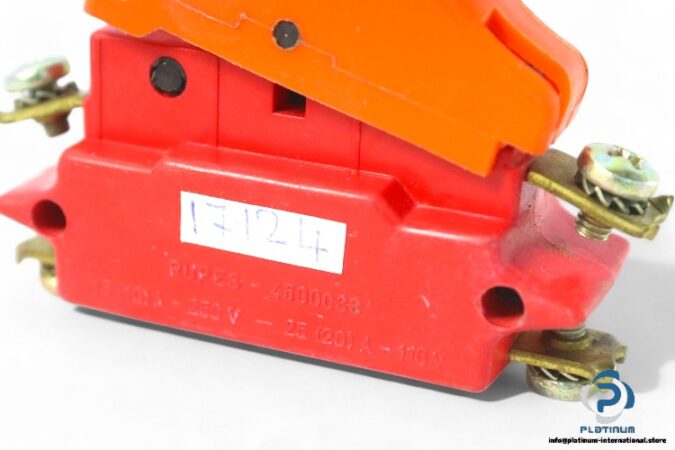 4500038-rupes-switch(used)-1