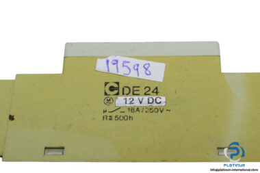 DE-24-digital-switch-timer-(used)-1